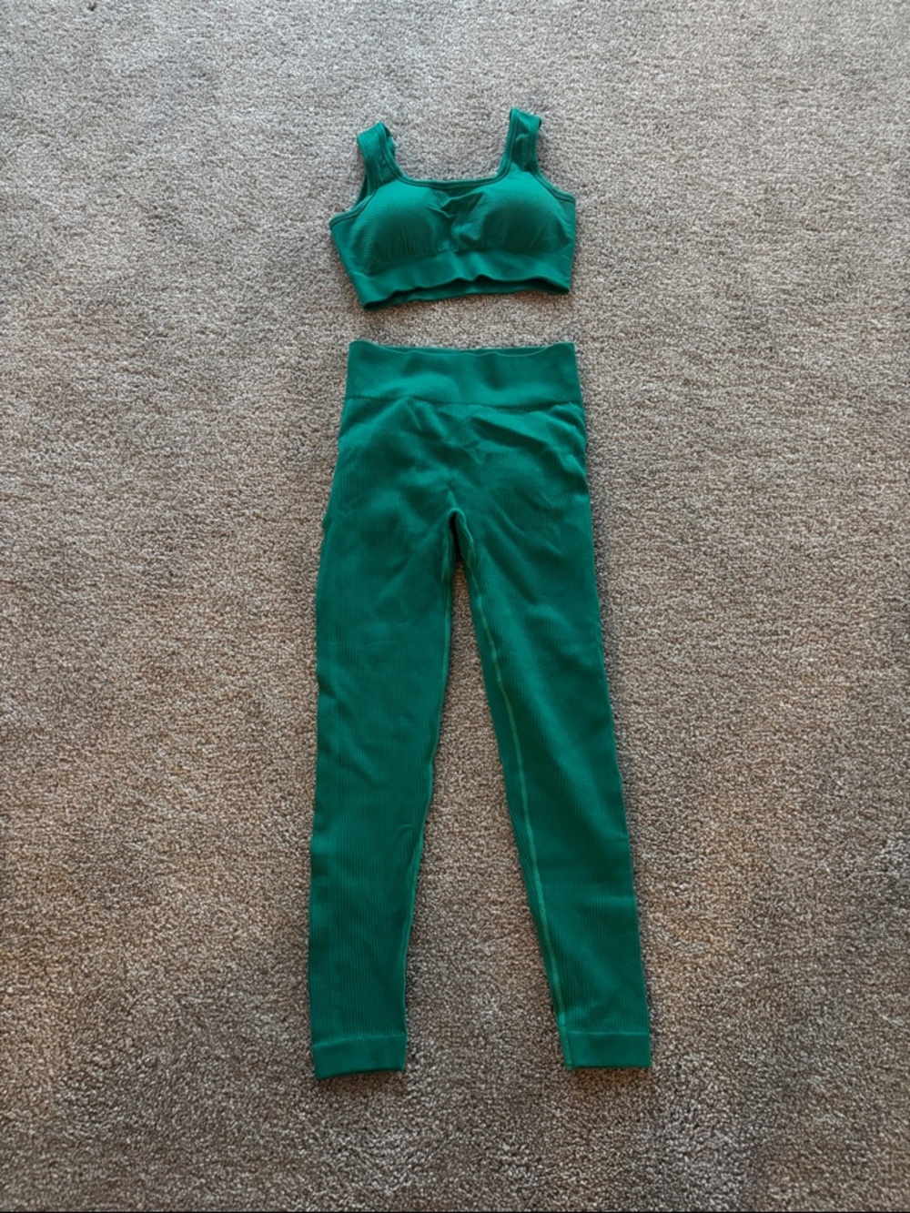Green/teal workout set